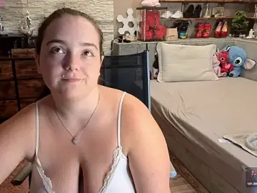 Stripchat Nude Webcam of Kimberly-Caprice