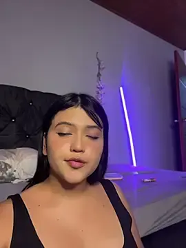 Stripchat Adult Webcams of alisson_carolina73