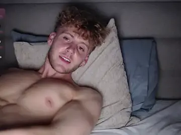 Stripchat Best live sex cam show of DominantAlex18