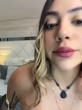 Stripchat Adult Webcams of Miacoleman_
