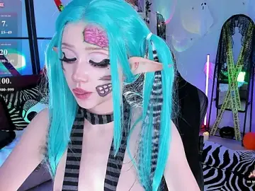 Stripchat Free Live Porn of MilkyCute