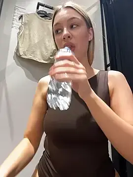Stripchat Free Live Porn of SashaCatt
