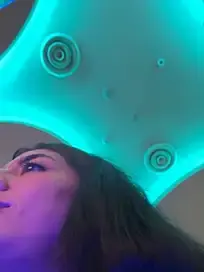 Stripchat Sex Cam of SweetHushviolet