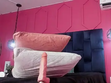 Stripchat Sex Cam of Clohe_blossom