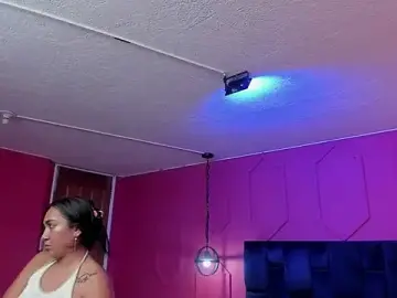 Stripchat Adult Webcams of Clohe_blossom