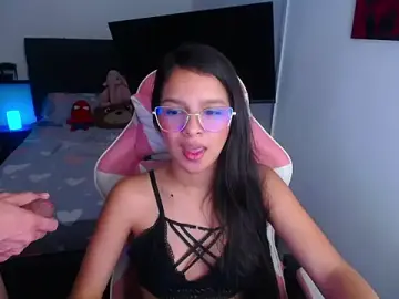 Stripchat Sex Cam of jessi_and_boy