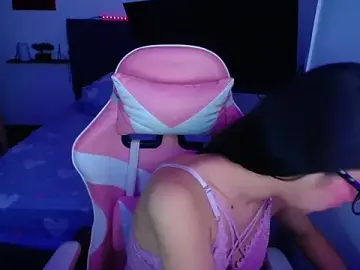 Stripchat Live Sex Cam of jessi_and_boy