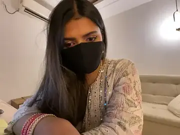 Stripchat Nude Webcam of MaYaa__11