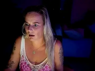 Stripchat Live Sex Cam of MissLukt