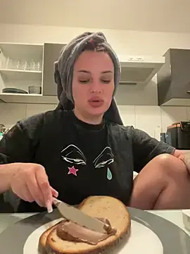 Stripchat Best Webcam of OliviaaFischer