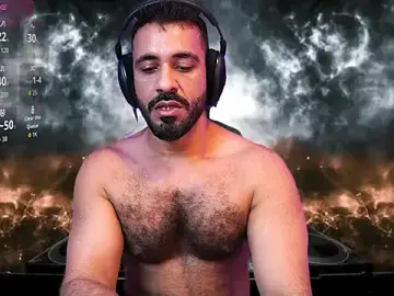 Stripchat Live Sex Cam of Steffan55
