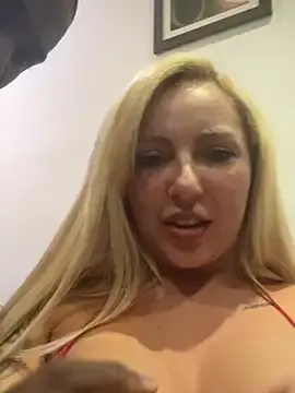 Stripchat Live Porn of Juuhschmitt
