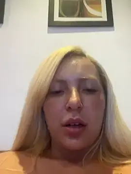 Stripchat Adult Webcams of Juuhschmitt