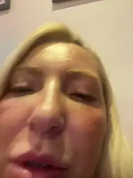 Stripchat Adult Webcam of Juuhschmitt