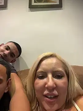 Stripchat Nude Webcam of Juuhschmitt
