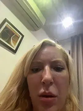 Stripchat Live Sex of Juuhschmitt