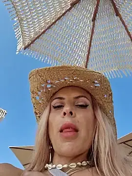 Stripchat Sex Cam of Luna_Veil