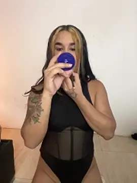 Stripchat Live Porn of Sweet_vicky_hot