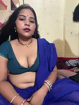 Stripchat Live Sex Cam of Hey_Shiri_Bhabhi