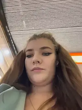 Stripchat Free Porn Cam of Holy_Tereza