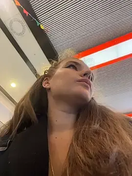Stripchat Adult Webcams of Holy_Tereza