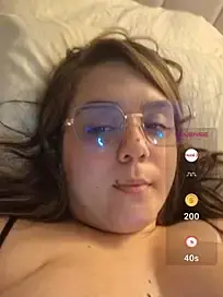 Stripchat Sex Cam of its_lauu_