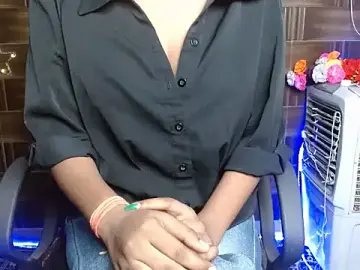 Stripchat Free Porn Cam of priyaa_