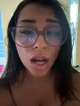 Stripchat Adult Webcam of sweetAli_
