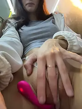 Stripchat Sex Cam of -missbehaving-