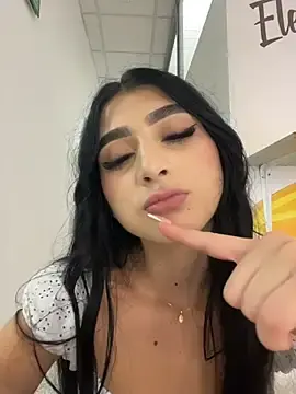 Stripchat Watch Live Sex Cams of BadLilAngelXXX