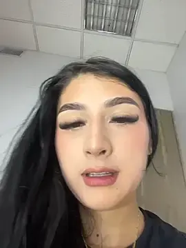 Stripchat Free Porn Cam of BadLilAngelXXX