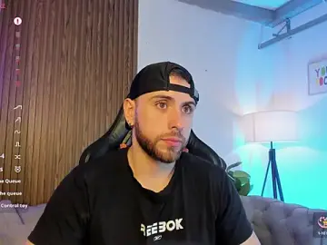 Stripchat Live Sex of Maximo_Wolff