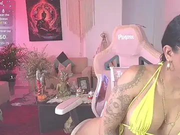 Stripchat Watch Live Sex Cams of Queen_Morena