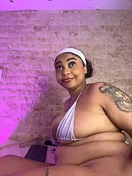Stripchat Sex Cam of pamela_west