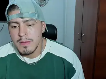 Stripchat Free Porn Cam of Baltazar_Dupont