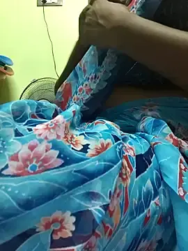 Stripchat Sex Cam of rithivika-tamil