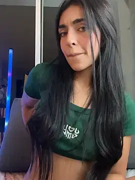 Stripchat Free Live Porn of DaphneUwu