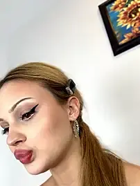 Stripchat Live Sex Cam of LexiMoss