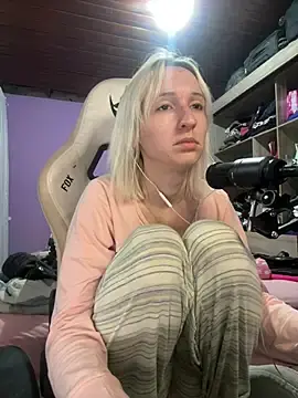 Stripchat Free Porn Cam of thebunnydark