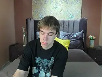 Stripchat Free Porn Cam of DaveBevy