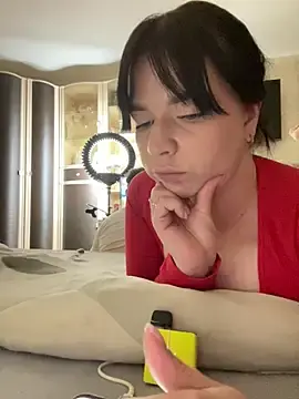 Stripchat Watch Live Sex Cams of Poly_Nick