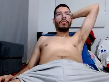 Stripchat Adult Webcams of gollfather13