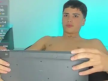 Stripchat Live Sex of JoshClaarktt