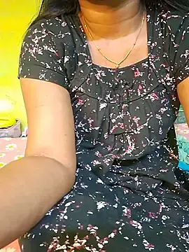 Stripchat Free Live Porn of Tamil_hot_leena