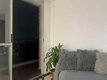 Stripchat Sex Cam of angelturned001