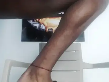 Stripchat Adult Webcam of drake_brwon_23