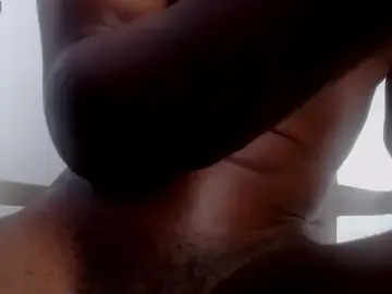 Stripchat Adult Webcam of drake_brwon_23