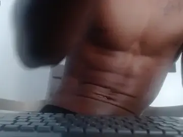 Stripchat Live Porn of drake_brwon_23