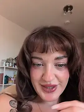 Stripchat Best Webcam of Petite_Juicy_Olive