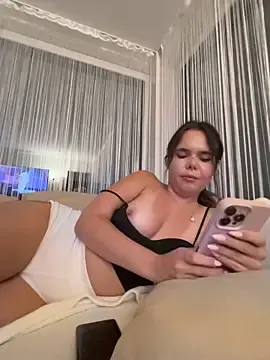 Stripchat Free Porn Cam of TheCinderella